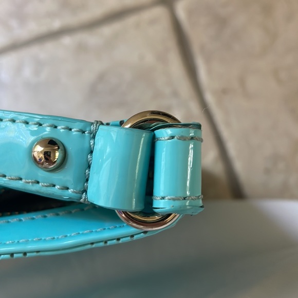 Kate Spade Blue Heart Crossbody - Picture 9 of 10